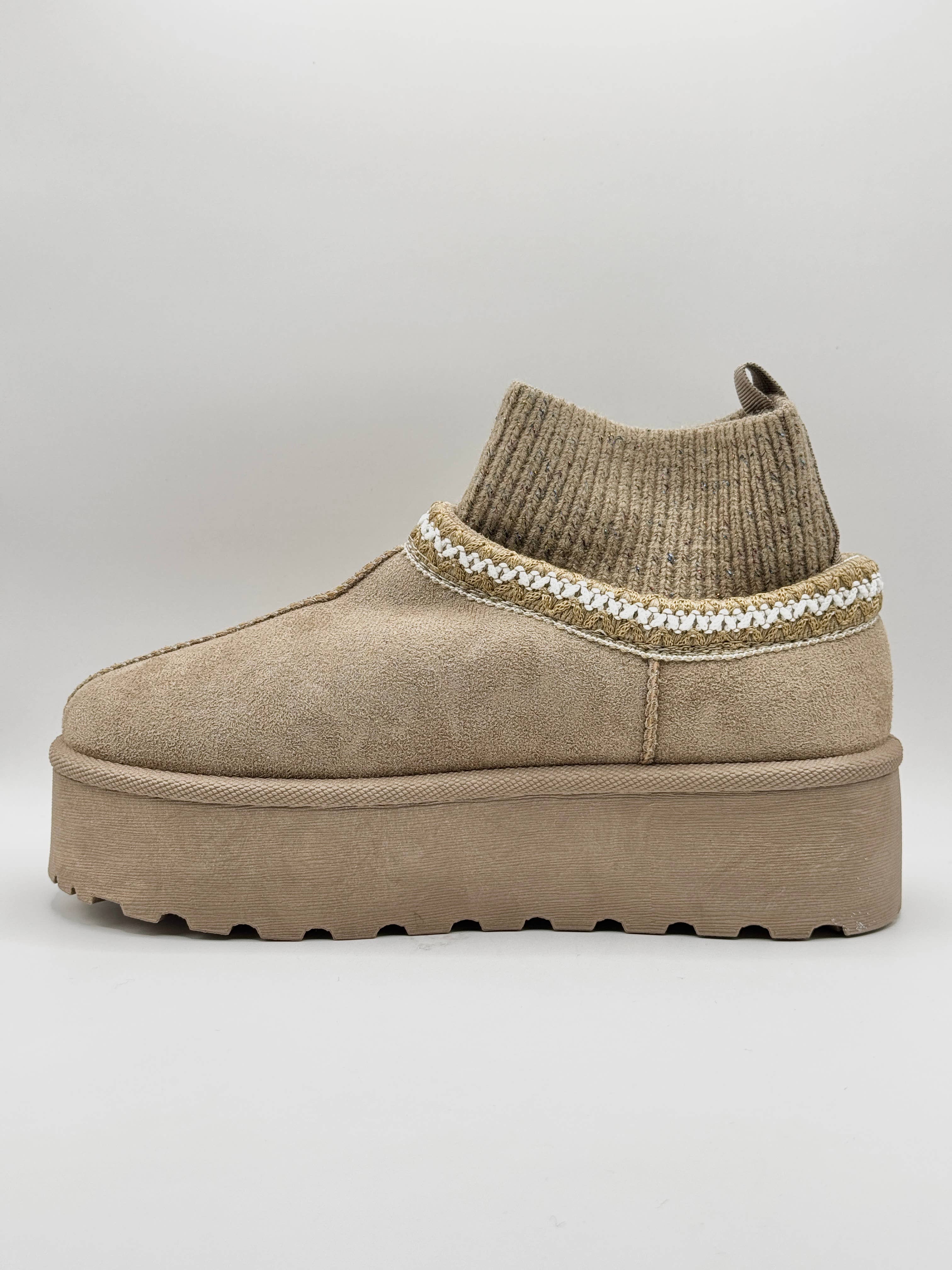 WILADY - Wholesale Clogs - Women's - High Ankle Furry Clogs10