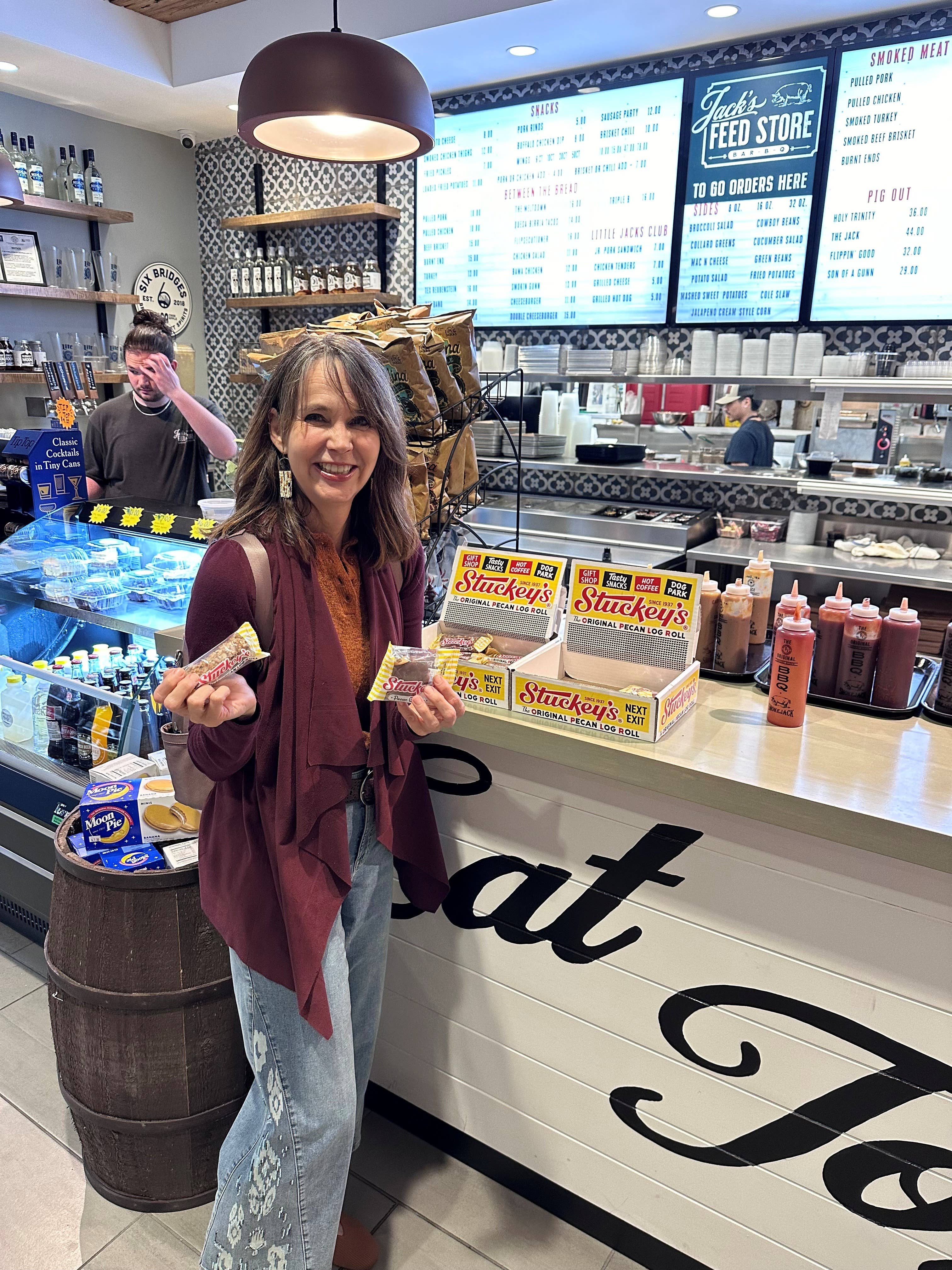 Stuckey's - Wholesale Chocolate Covered Sweets - Milk Chocolate Gopher17