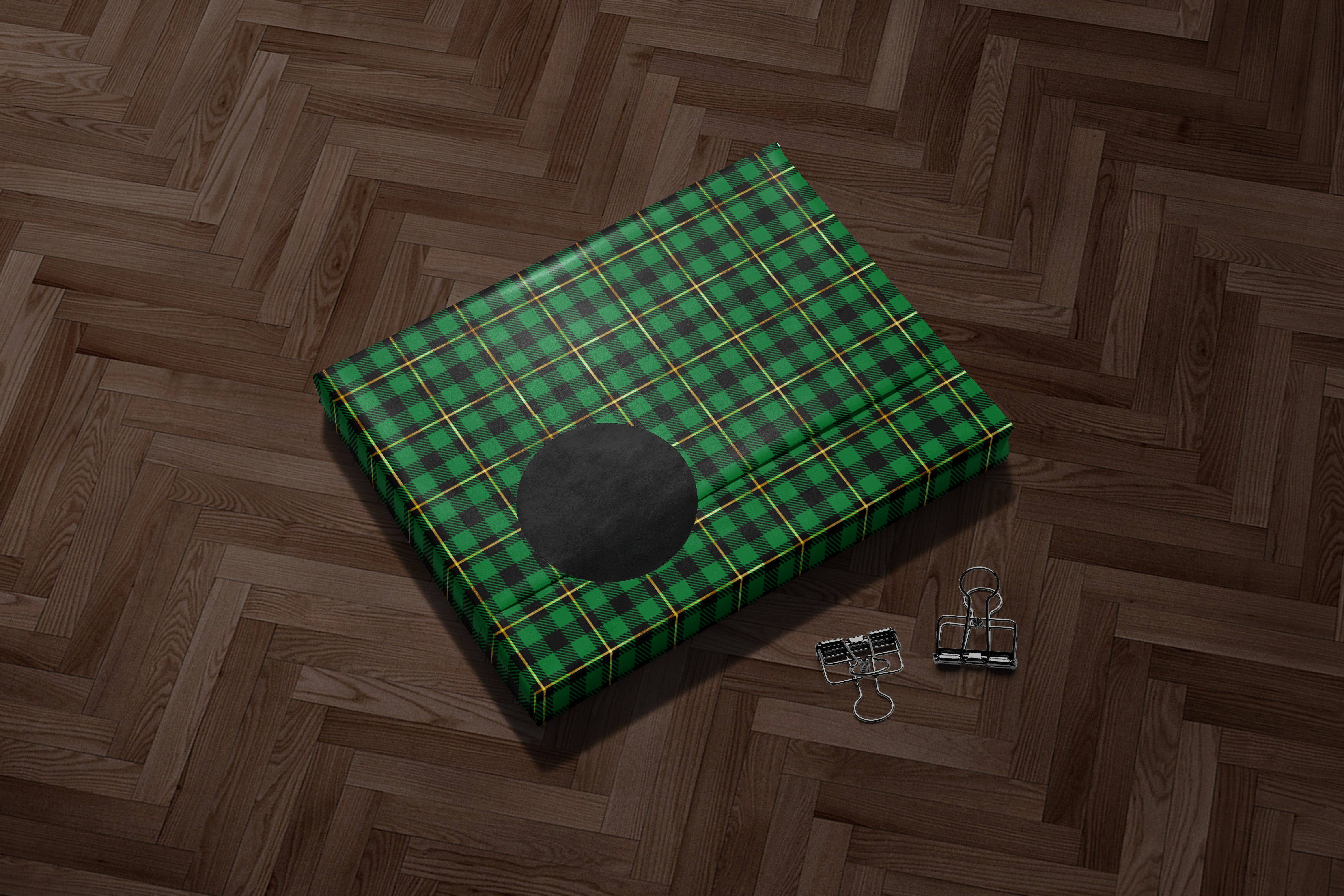MagicMerchEmporium – wholesale Wrapping paper roll – Green and Black Tartan Wrapping Paper3