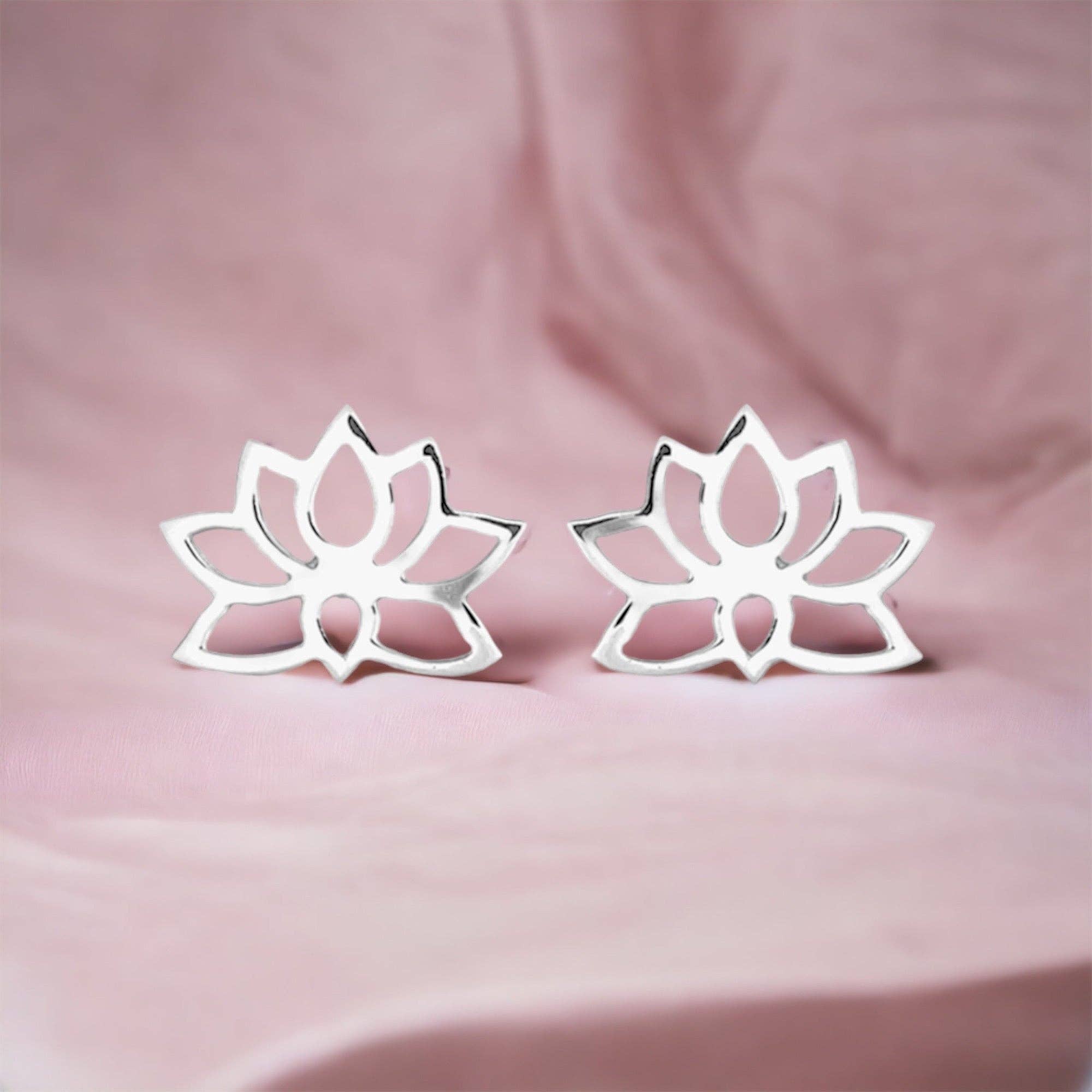 MadamLili - Wholesale Stud/Post Earrings - Mini 925 Sterling Silver Lotus Stud Earrings — EHR925-119