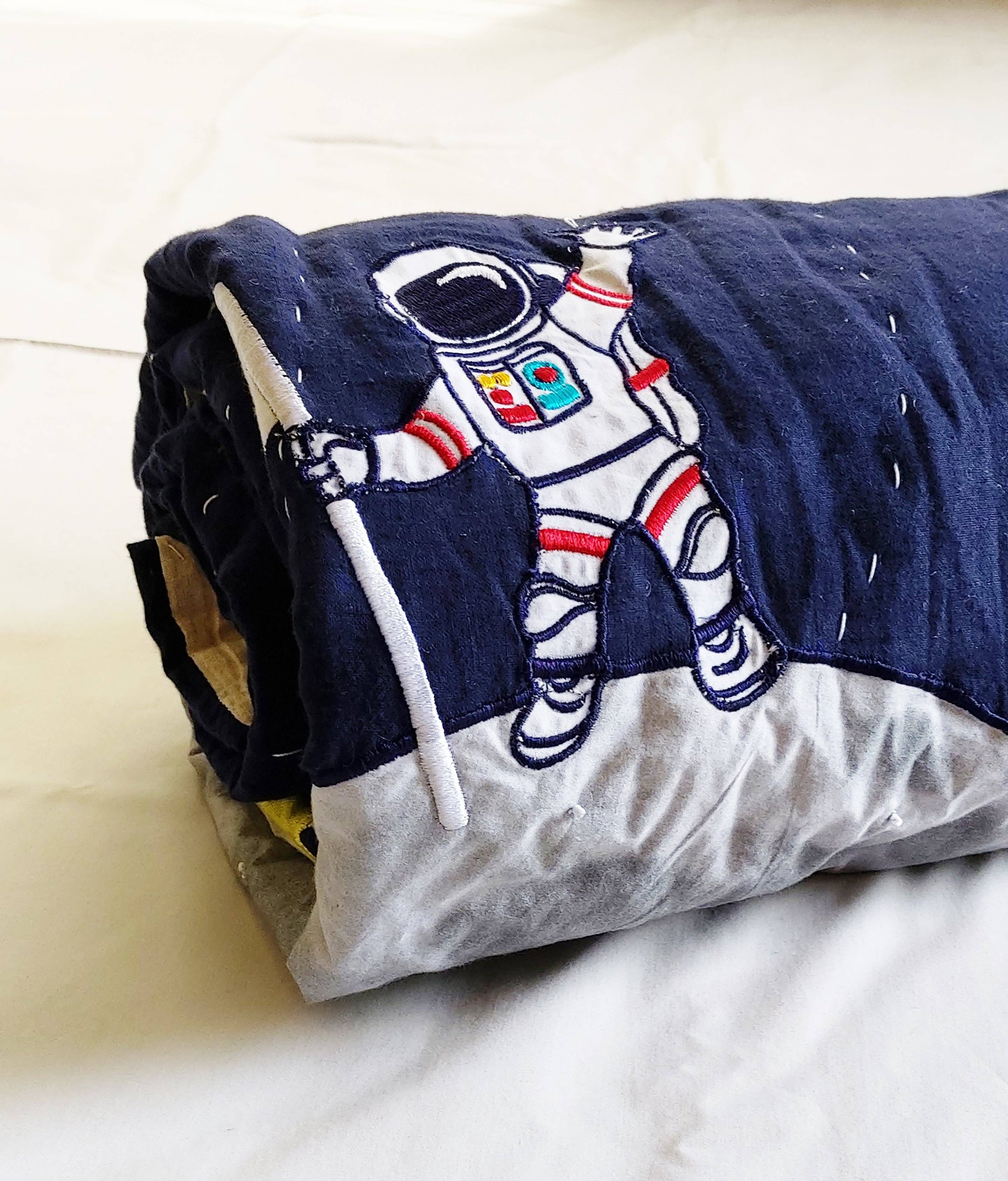 Amore Beauté - Venta al por mayor Edredones acolchados - Niños y bebés - Colcha espacial, colcha de astronauta, ropa de cama para niños pequeños con funda2