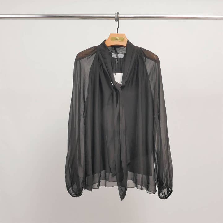 Cecile Wang - Wholesale Button Down Shirt - Women's - Fluid shirt with lavallière collar CFM310541