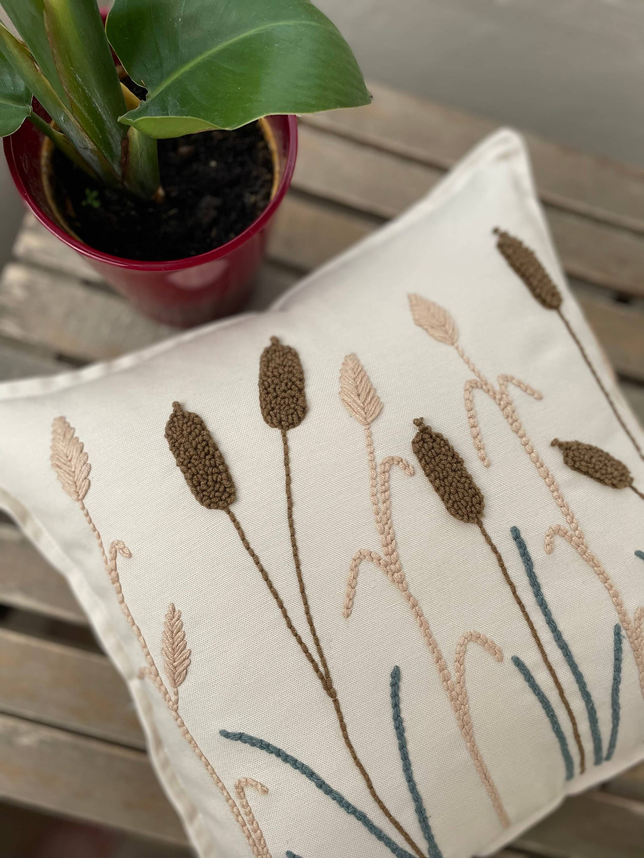 Punch Simple - Vente Housse de coussin - Housse de coussin en forme de roseaux brodés à l'aiguille perforée1