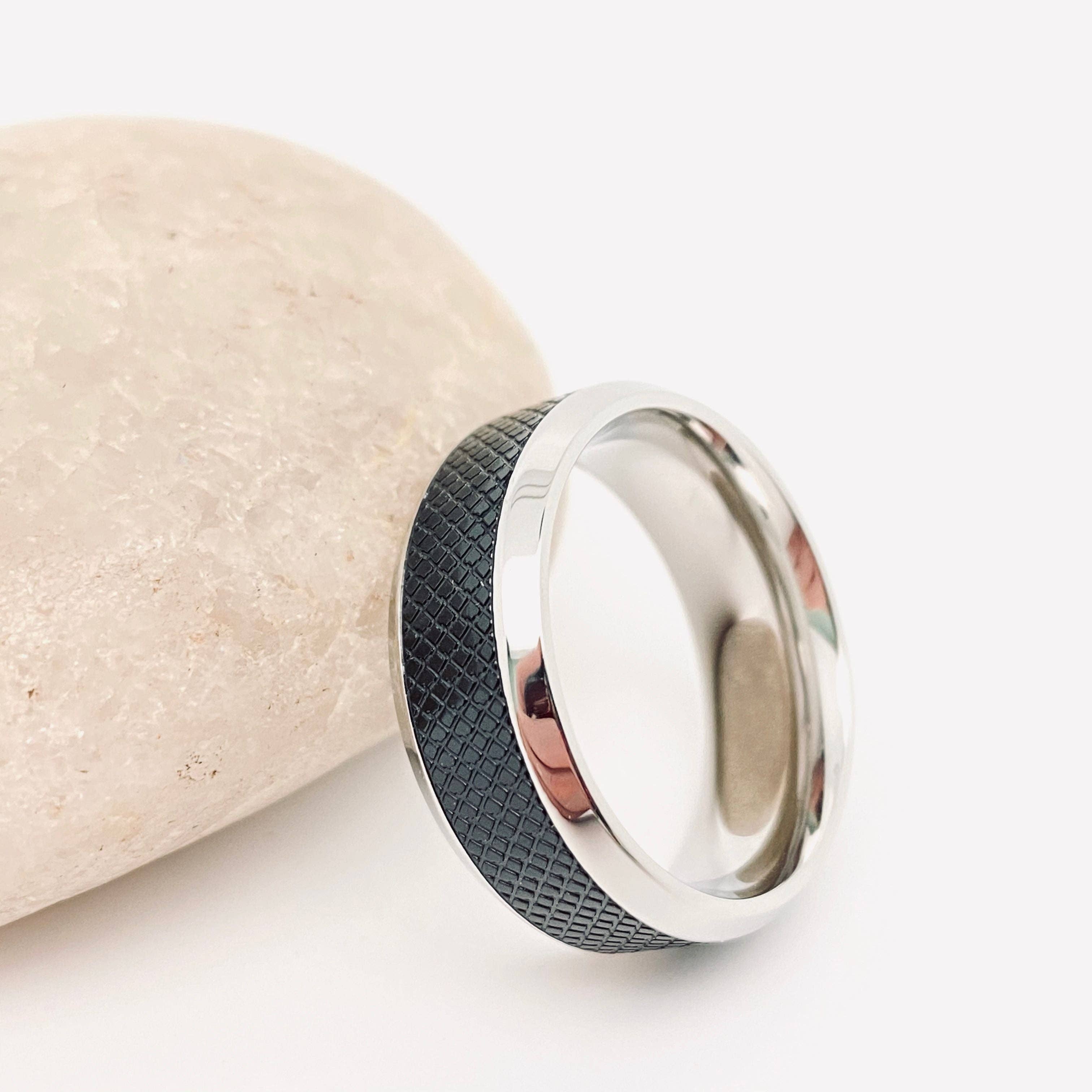 Mio Queena - Vente Anneau/bague à empiler - Bague homme en acier inoxydable noir à motif treillis - MJ/MR1