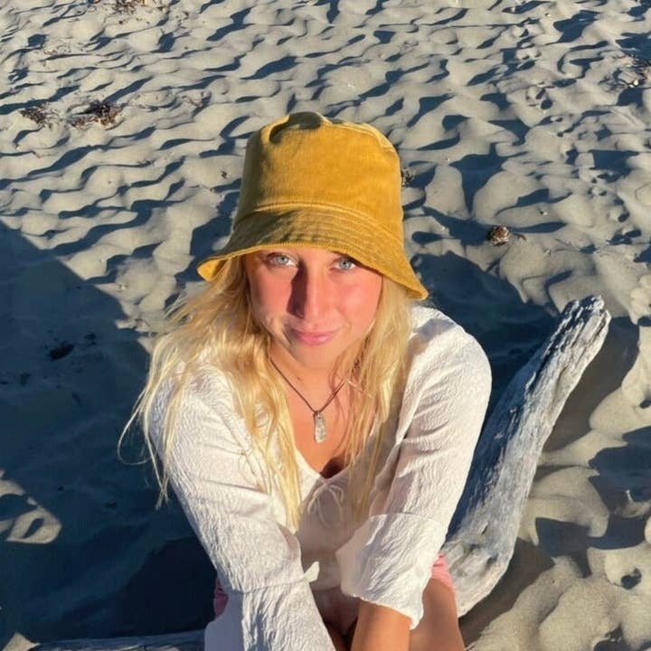 Bucket Hat van corduroy - Mustard voor wholesale door Blue Corduroy