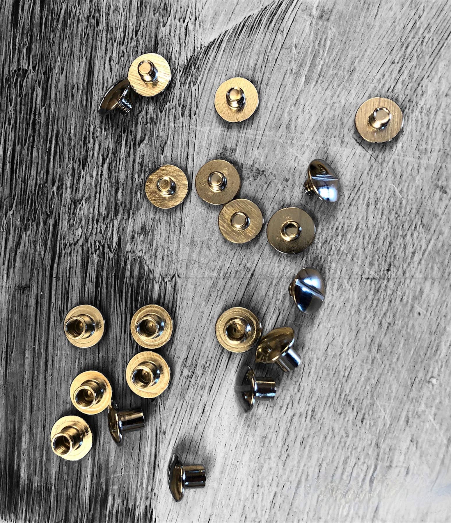 Papierstücke - Wholesale Craft Supplies - 10-piece set of label screws/book screws1