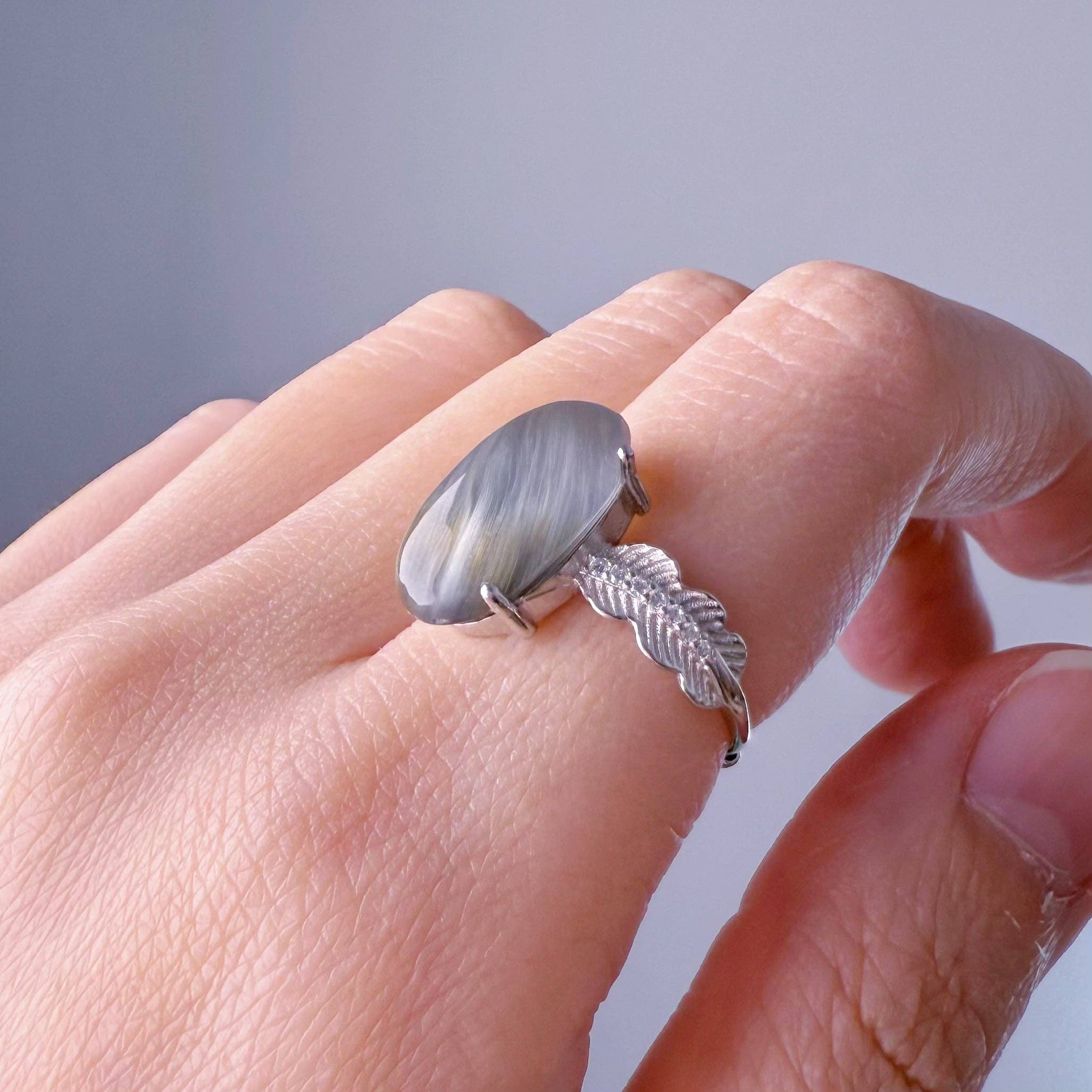 Ninaouity – wholesale Cocktail/statement ring – Handmade Natural Blue Rutilated Quartz Cabochon Cut Crystal Ring1