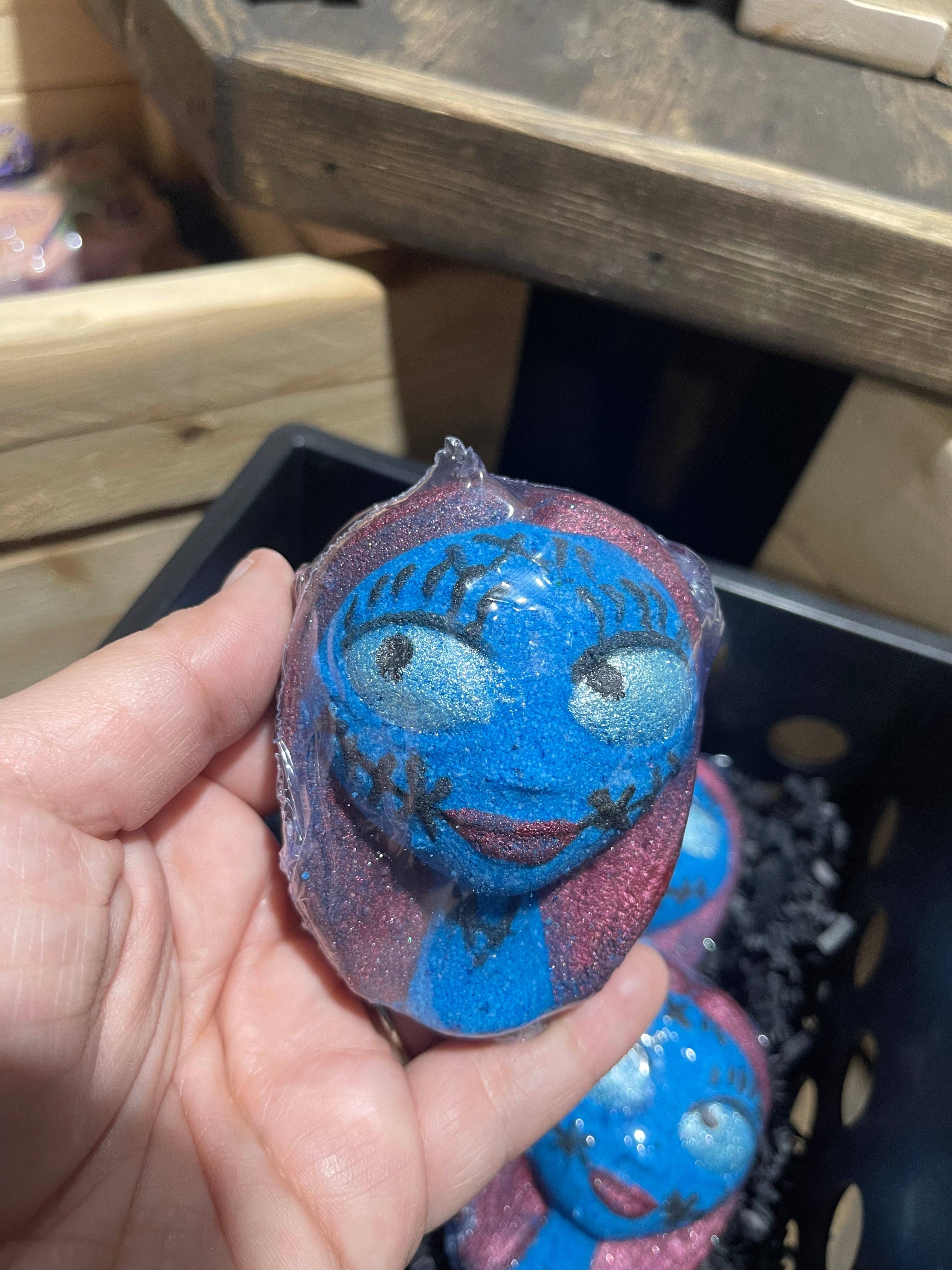 Wicked Suds Bath Co - Wholesale Bath Bomb/Fizz - SALLY BATH BOMB0