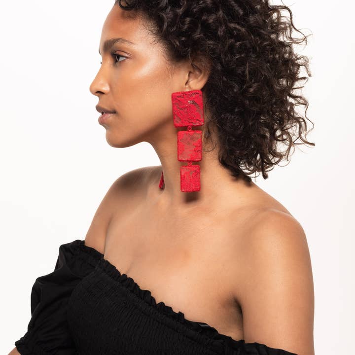 O Grande Downtown Lacie, Vermelho por atacado de ELISABETH SILVERMAN