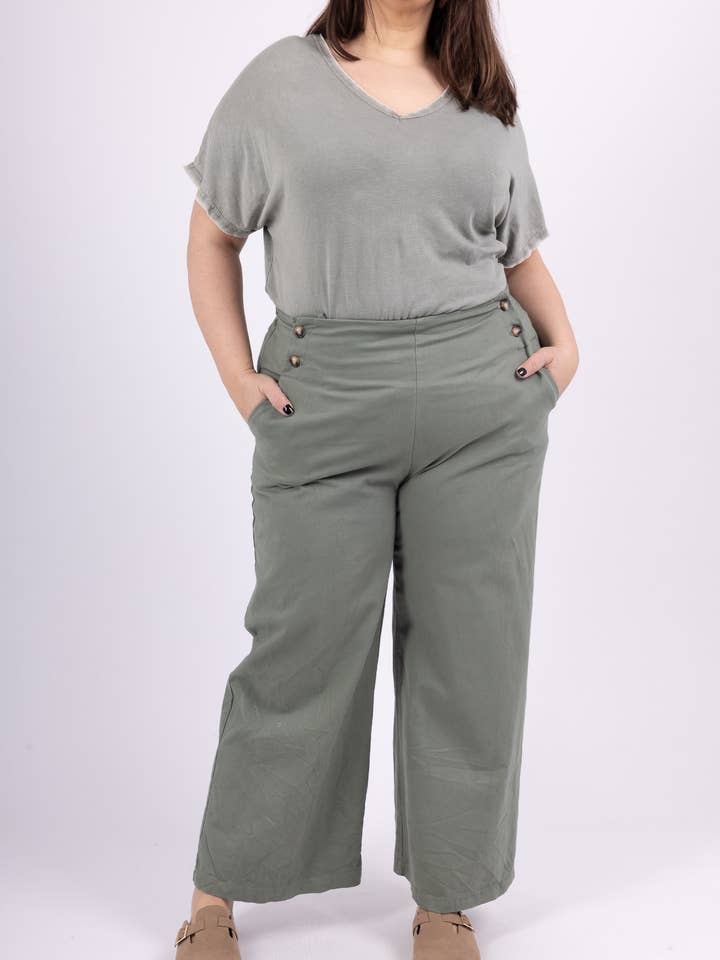 Pépouz' Paris - Wholesale Pants - Women's - PLUS SIZE Pants 97% cotton with buttons PPN2509GT12