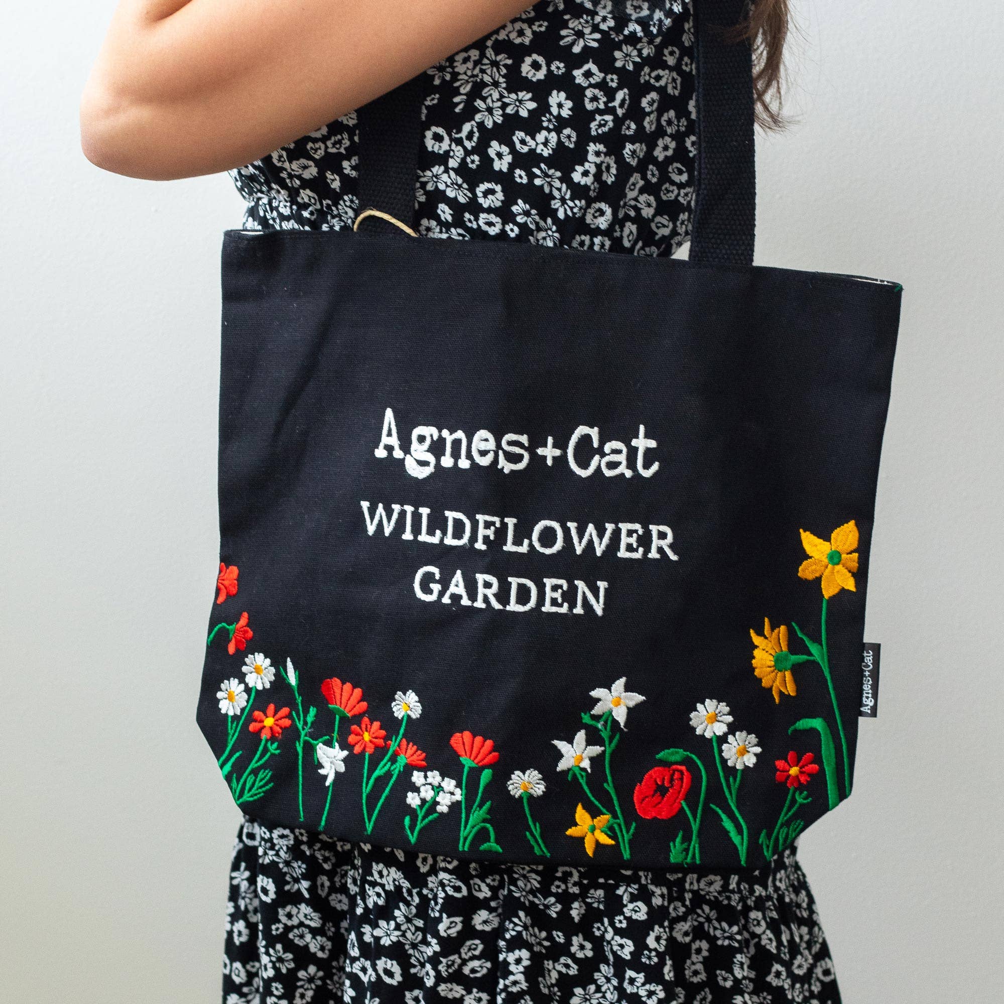 Agnes + Cat – wholesale Tote bag – Women's – Black Cotton Tote with Embroidery - Wildflower Garden2