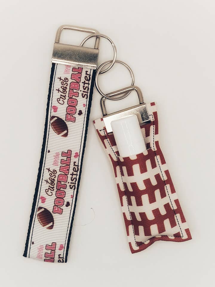 Porte-clés avec dragonne et baume à lèvres Lil Football Sister pour la vente par KSS Made - Handmade Keychain Wristlets