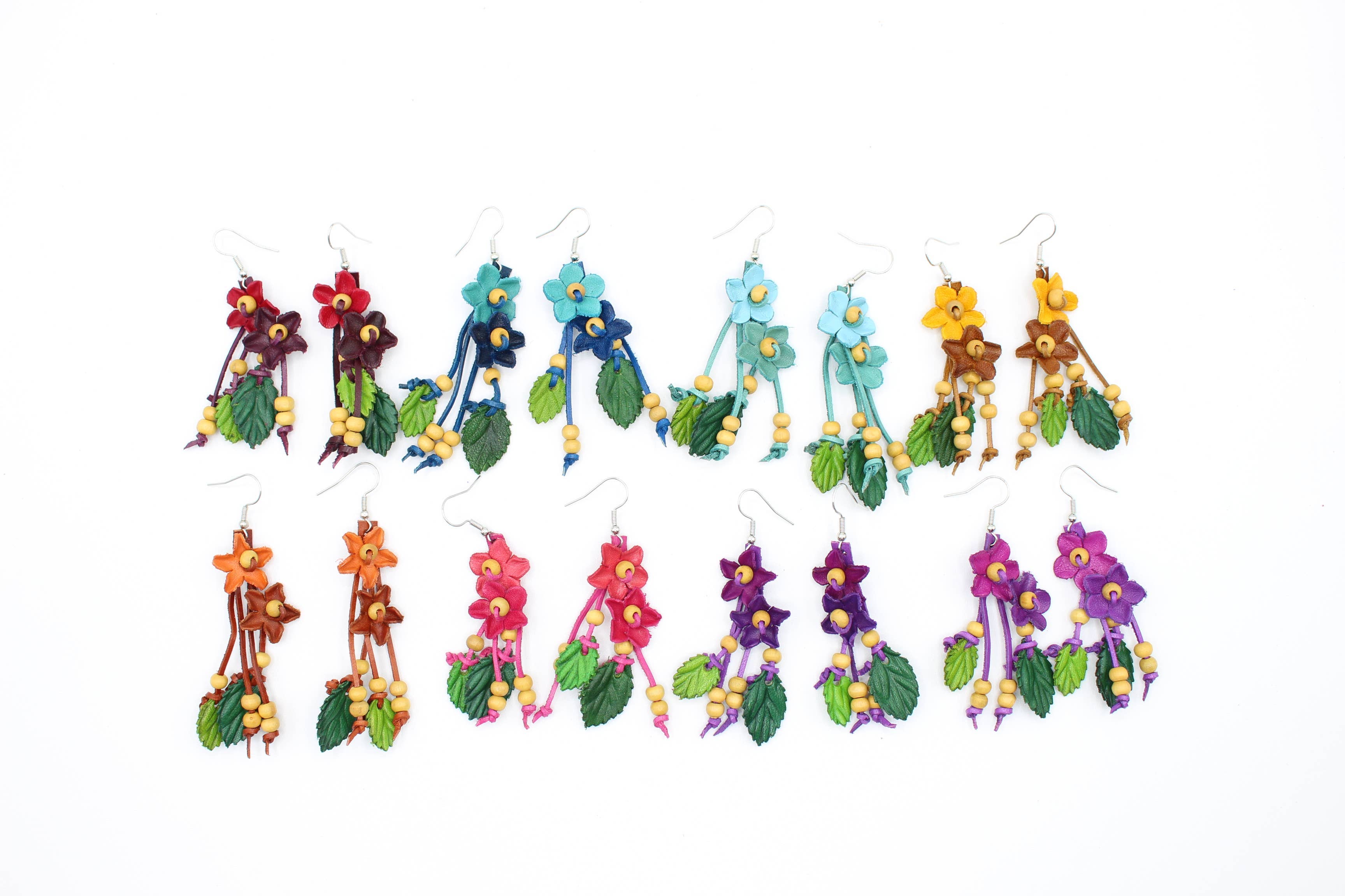 Sunflower Handmade leather inc - Venta al por mayor Pendientes colgantes - pendientes de piel con flores, colores surtidos2