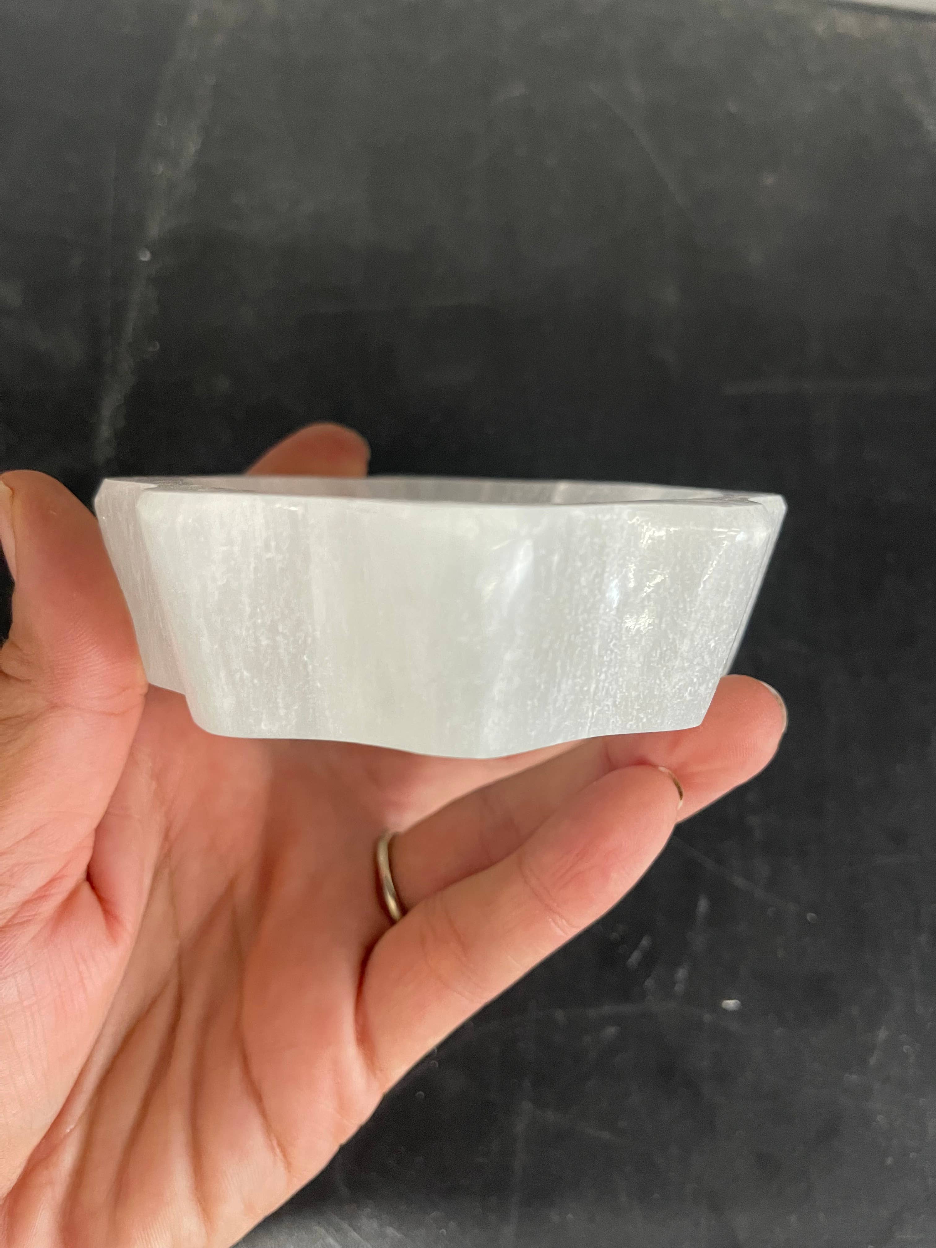 Casablanca Exports - Wholesale Decorative Plate/Dish/Bowl - 10cm Selenite Sun Bowl 2