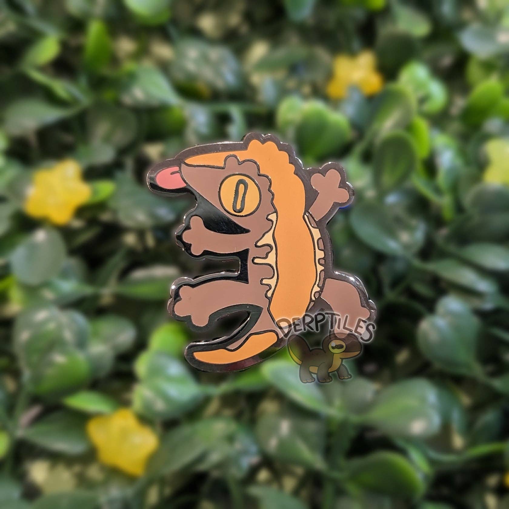 Derptiles - Wholesale Lapel Pin/Button - Crested Gecko Enamel Pin2