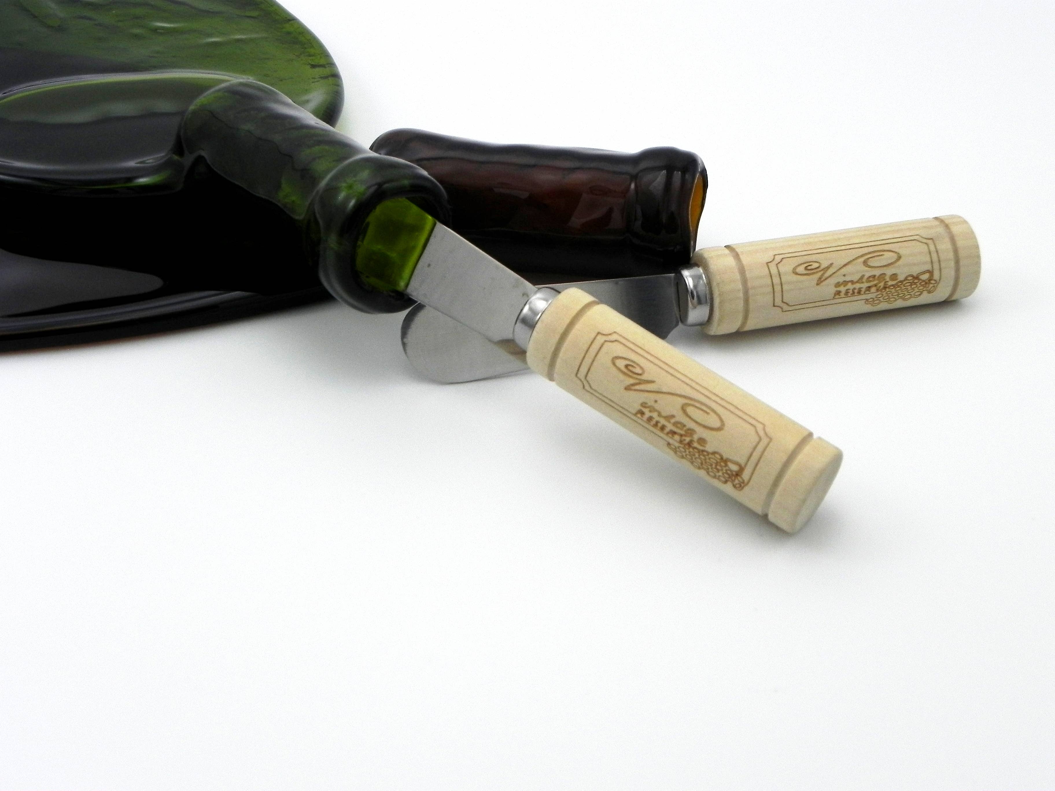 Cowgirls Re-Ride/ DBA ReCorked Creations - Vente Plateaux - Assiette d'apéritif en bouteille de vin avec épandeur3