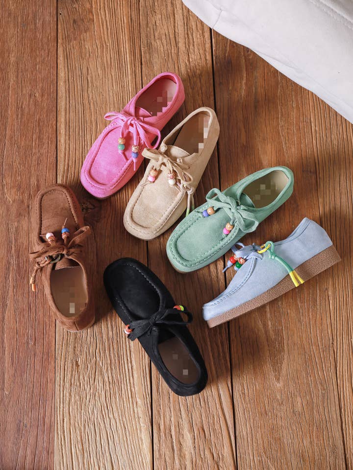 Chaussures décontractées confortables à lacets pour femmes en faux daim avec bout mocassin pour la vente par No Doubt Shoes