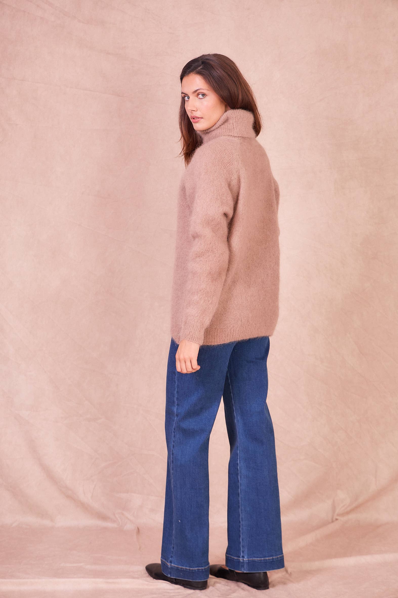 Calie Paris – Großhandel Strickpullover – Damen – Rollkragenpullover8