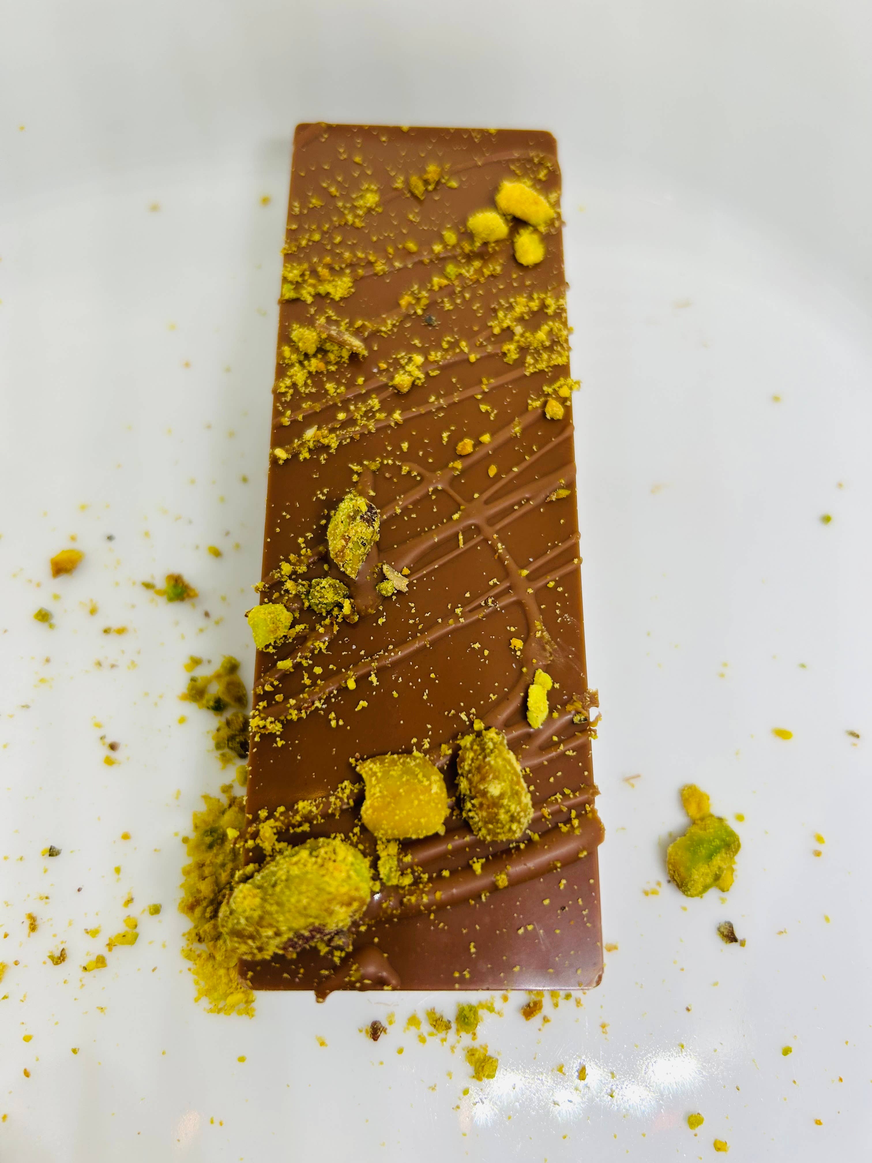 UPSCALE FREEZE - Wholesale Chocolate Bar - DUBAI PISTACHIO BAR 3 OZ2