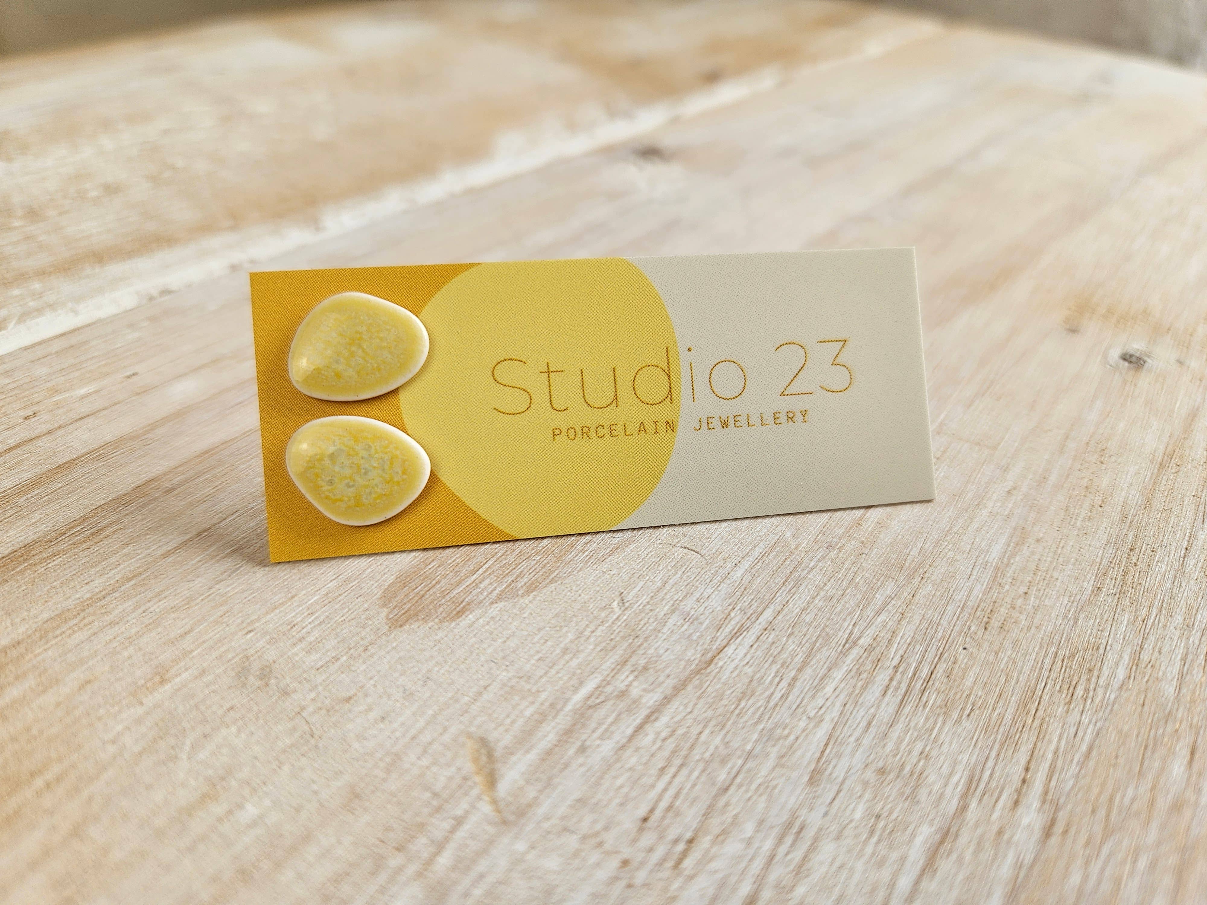 Studio 23 Ceramics - Vente Clous d'oreille - Paire de boucles d’oreilles clous en forme de galet8
