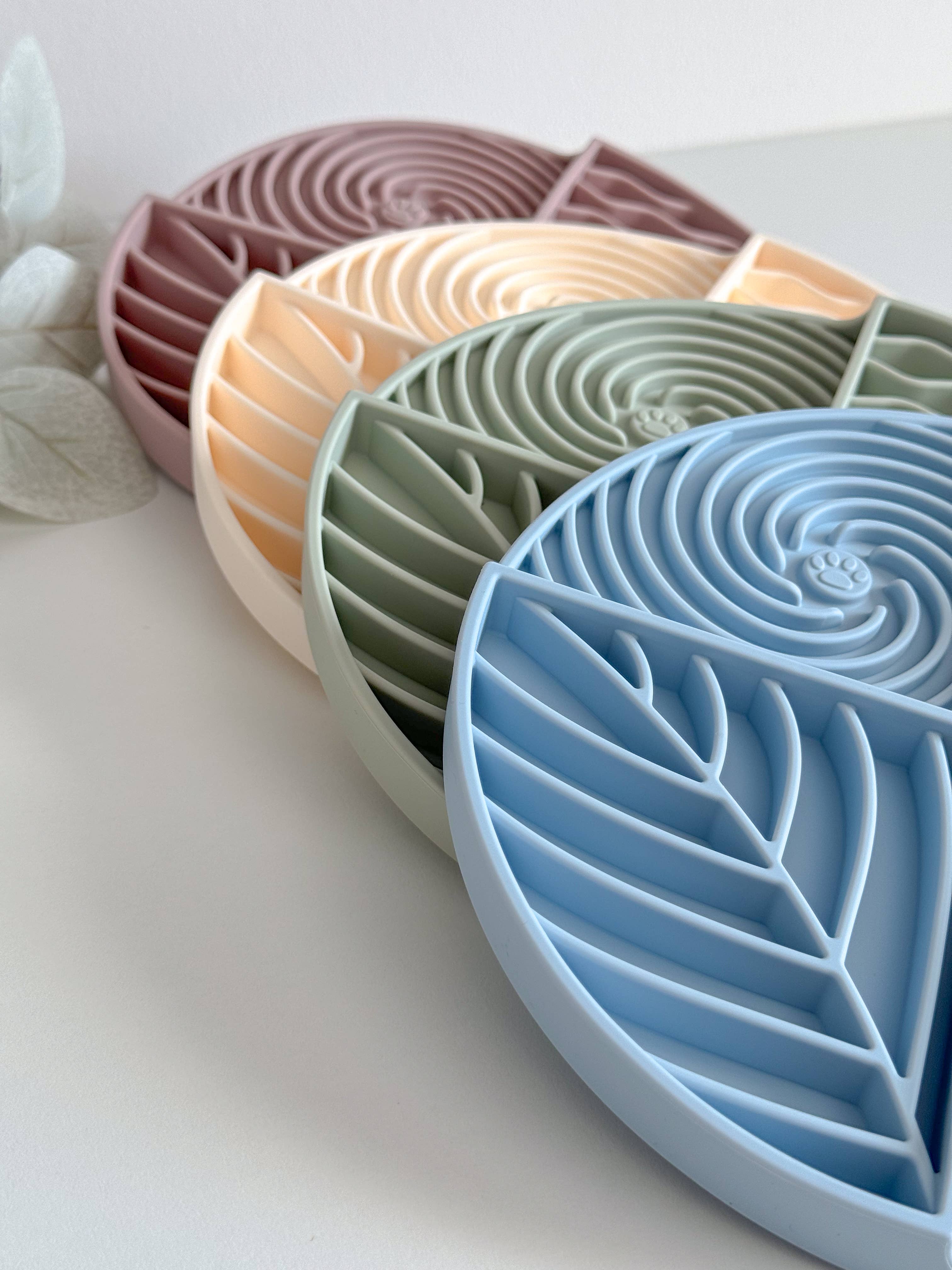 Doggotique - Wholesale Pet Food Mat - Dog - Bali Lick Mat for Dogs and Cats, Slow Bowl5