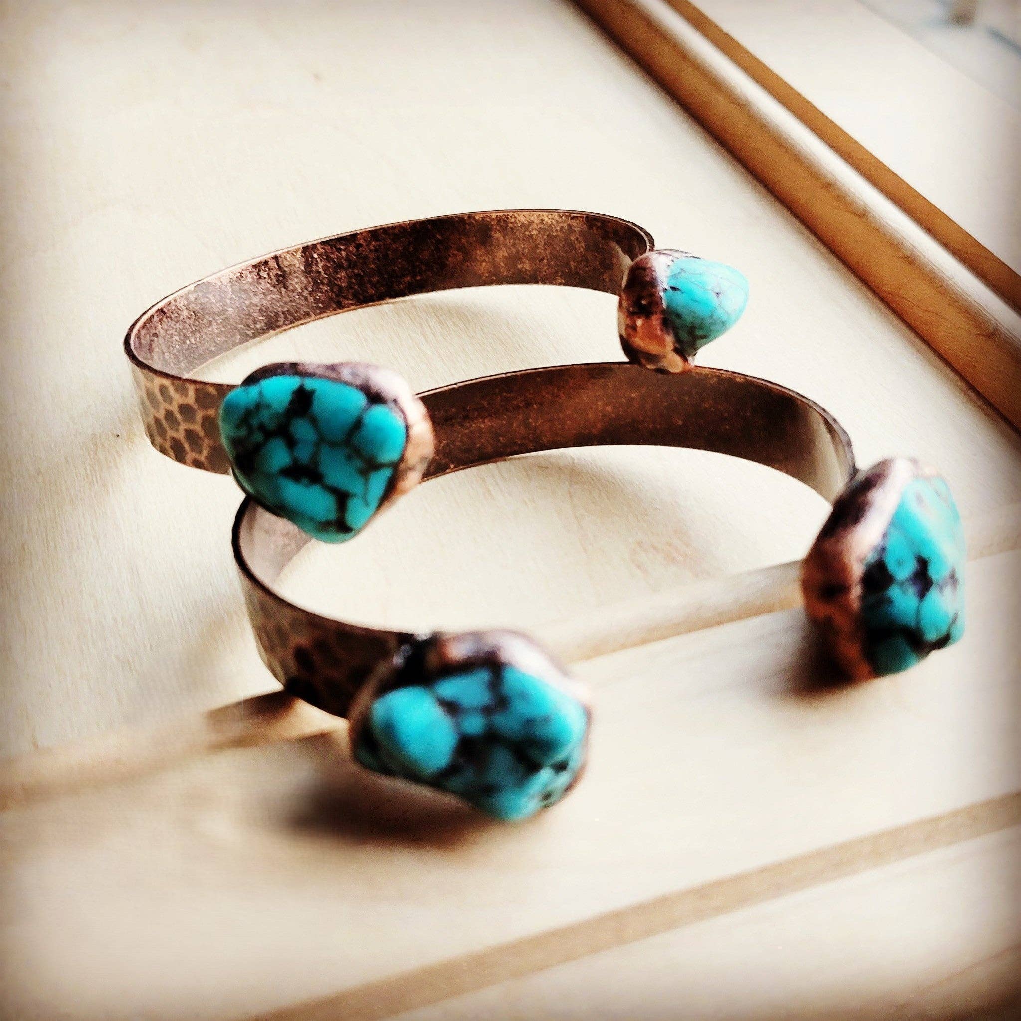 The Jewelry Junkie - Wholesale Cuff Bracelet - Genuine Natural Turquoise Cuff Bangle Bracelet 806t3