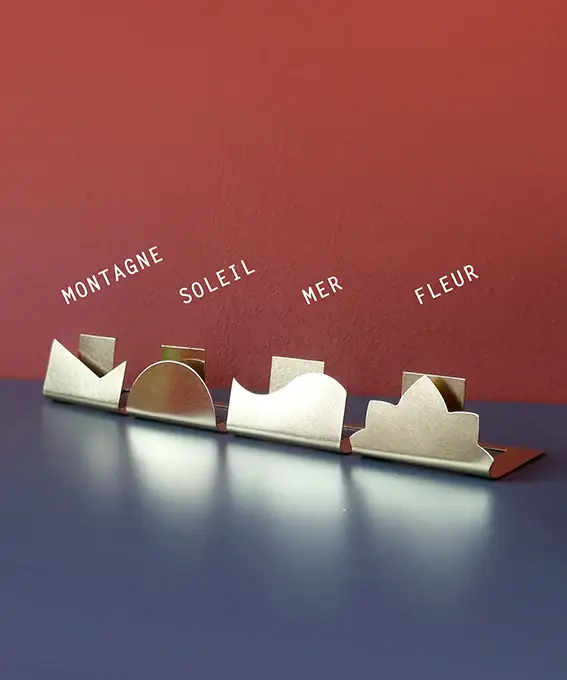 Delphine Plisson – wholesale Place card / place holder – Brass card holder or photo holder5