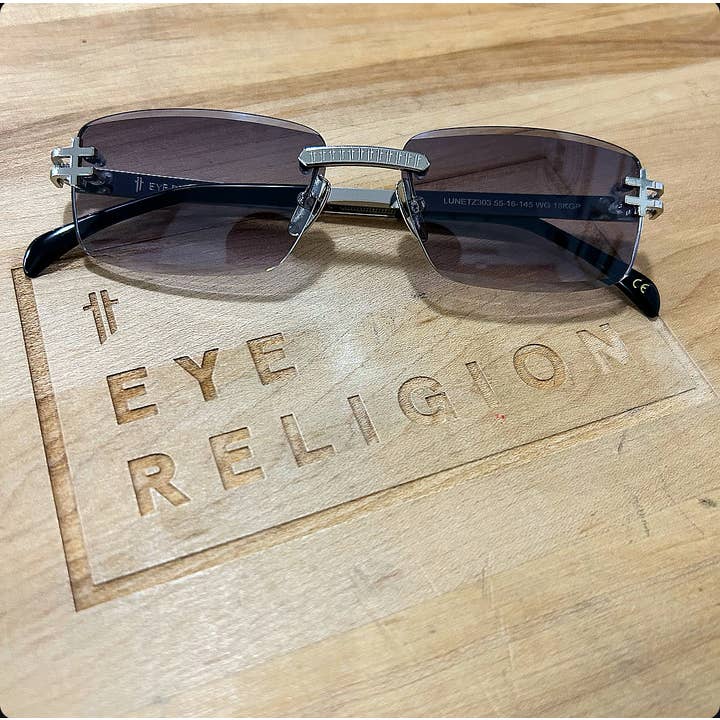 LUNETZ 303 pour la vente par Eye Religion