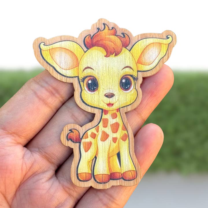 Adesivo in legno di bambù «GIRAFFE» - Simpatico adesivo in bambù per la vendita all'ingrosso da parte di AFK Design Co