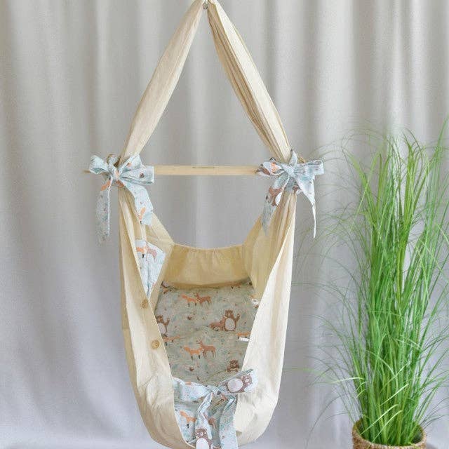 Bolso de mano Vuggebaby - Slyngvugge med dyr para venta al por mayor de Solay.no