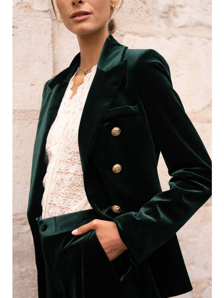 Attentif Paris - Wholesale Jacket – Women's - Double-breasted velvet jacket with gold buttons14