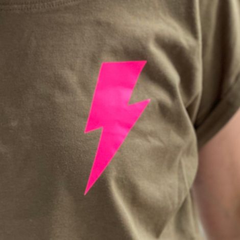 Percy and Nell Retail Limited – wholesale Screen printed t-shirt – Women′s – Khaki T-shirt with Small Neon Lightning Bolt - Pink2