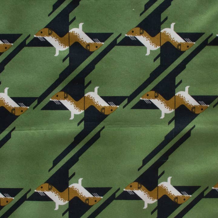 Popline Western Weasel pour la vente par Birch Fabrics