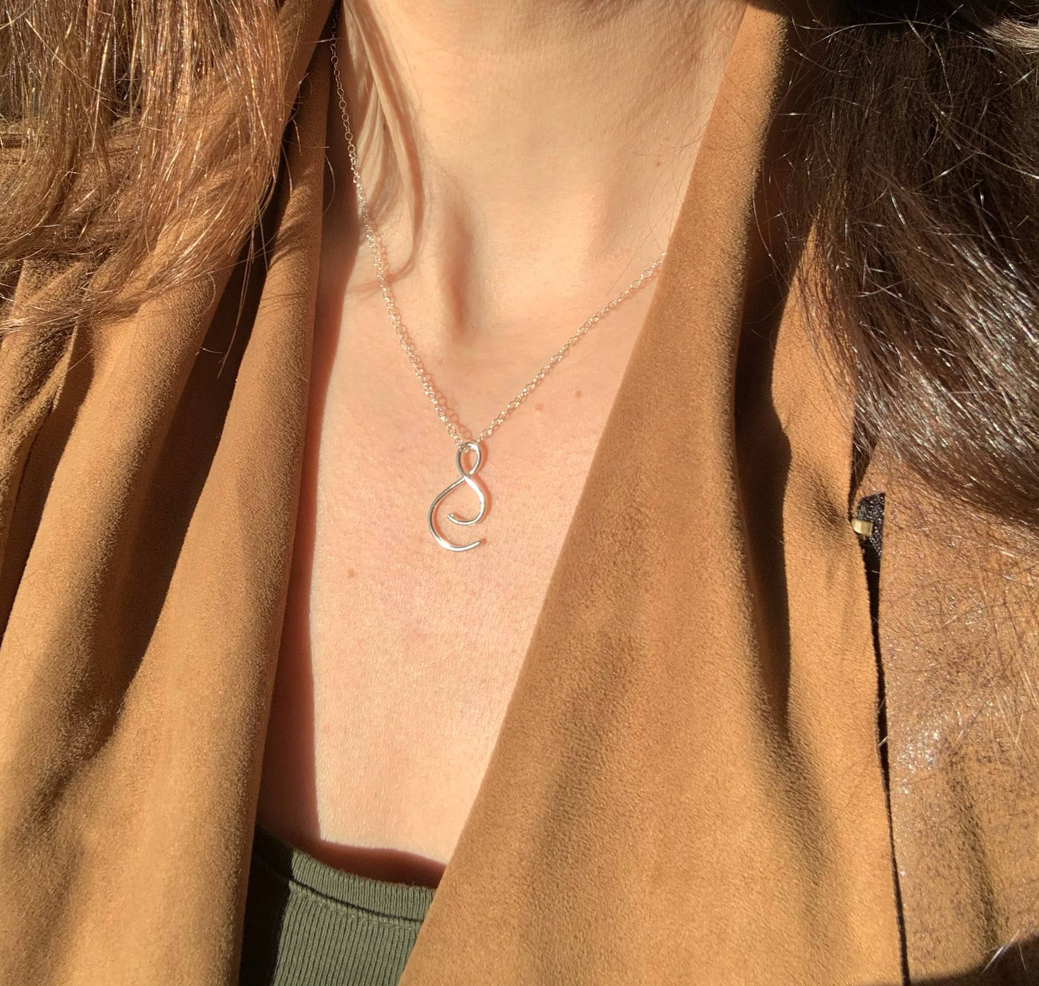 Verve Jewellery - Vente Colliers à pendentif - Collier petit câlin en argent sterling, collier de l'amitié2