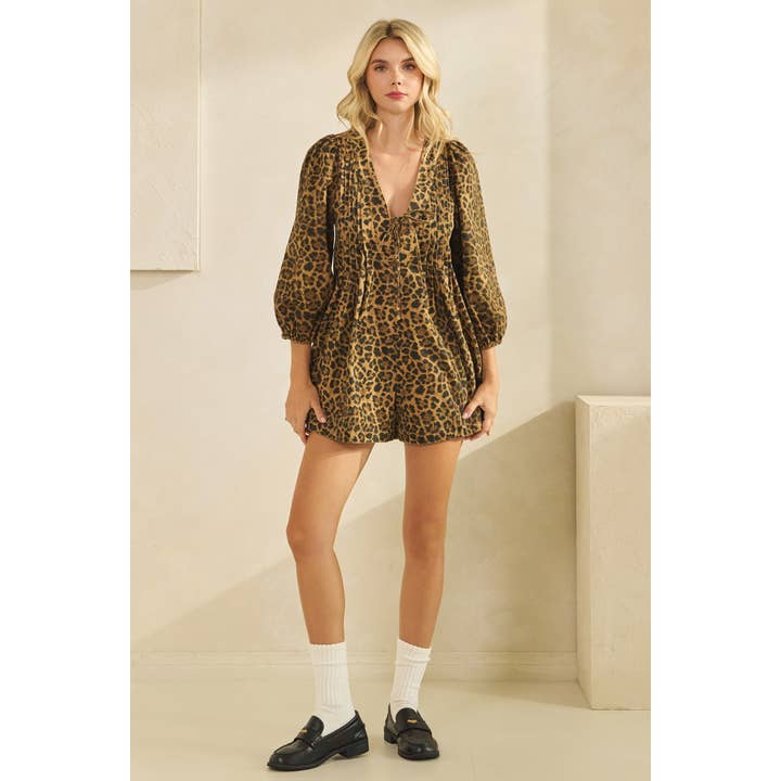 Leopardo Tutina in denim a maniche lunghe con pieghe stampate in vendita all'ingrosso su Faire11