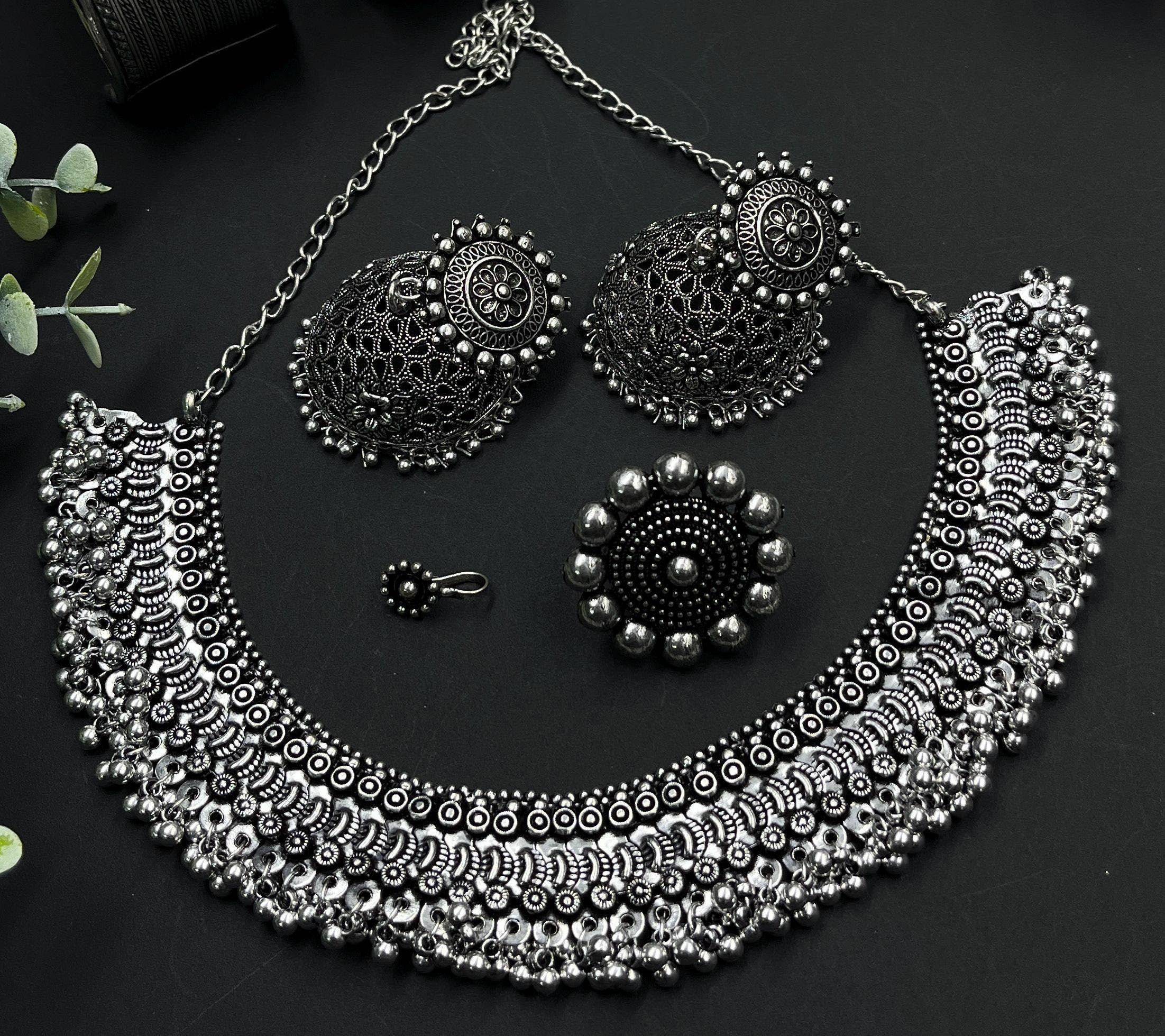 Vastrabhushan – Conjunto de joias por atacado – Conjunto de Joias Florais em Prata Oxidada com Acessórios1