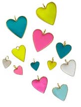 Herzanhänger aus Emaille für den Großhandel von LOVE, POPPY