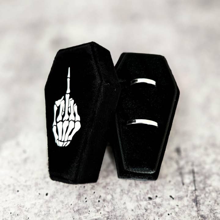 Salt and Sparkle – wholesale Jewellery box/organiser – True Love Never Dies Black Velvet Coffin Ring Box