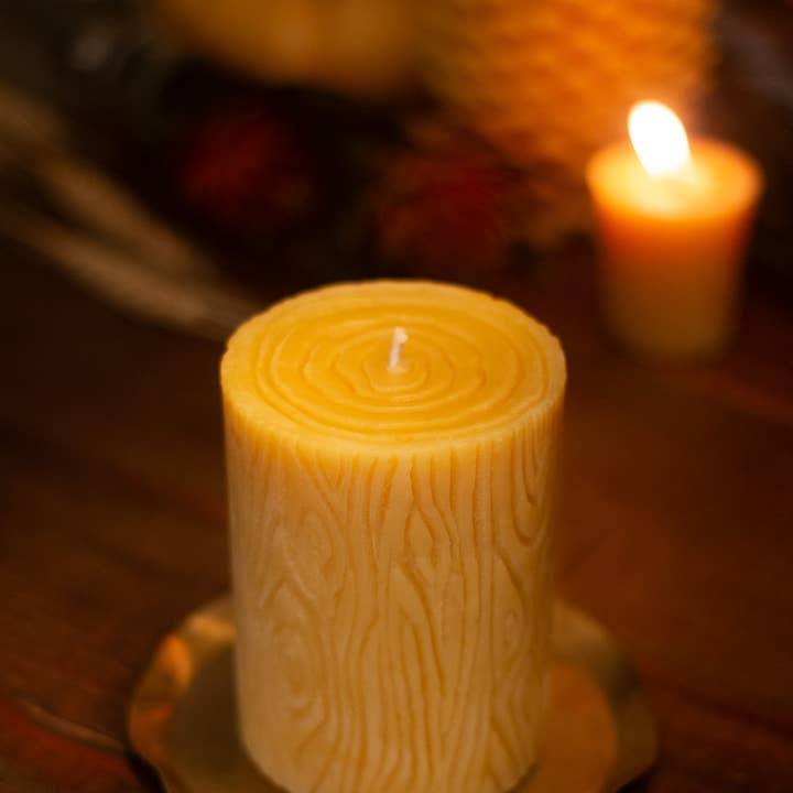 The Ramblin' Bee - Wholesale Pillar Candle - Stump Beeswax Pillar Candle0