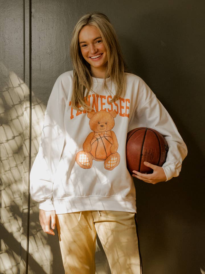 Tennessee Vols Basketball Bear White Sweatshirt for wholesale by LivyLu