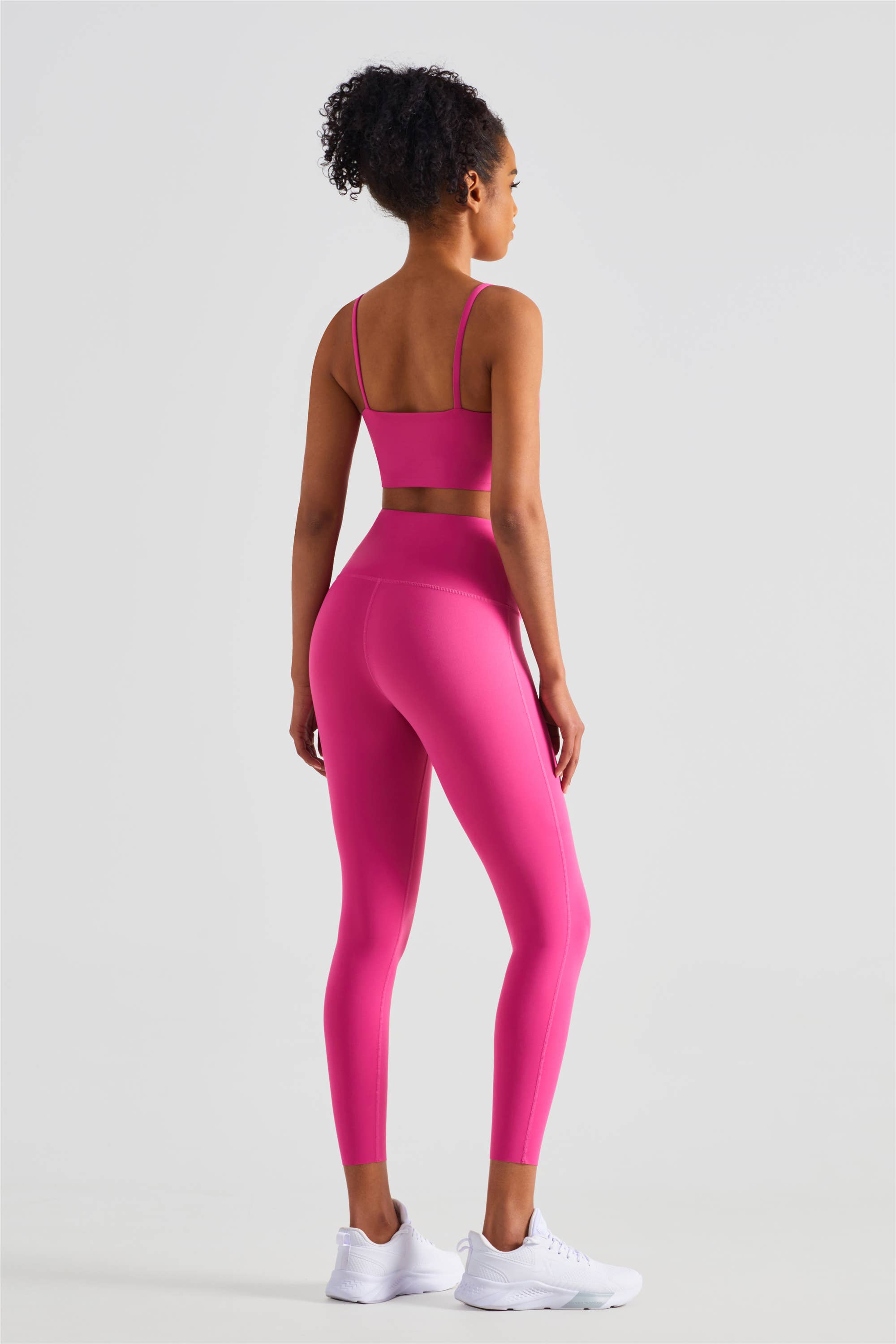91thelabel - Vente Ensemble de sport – femme - Ensemble de sport haute performance 2 pièces Esther en Lycra®11