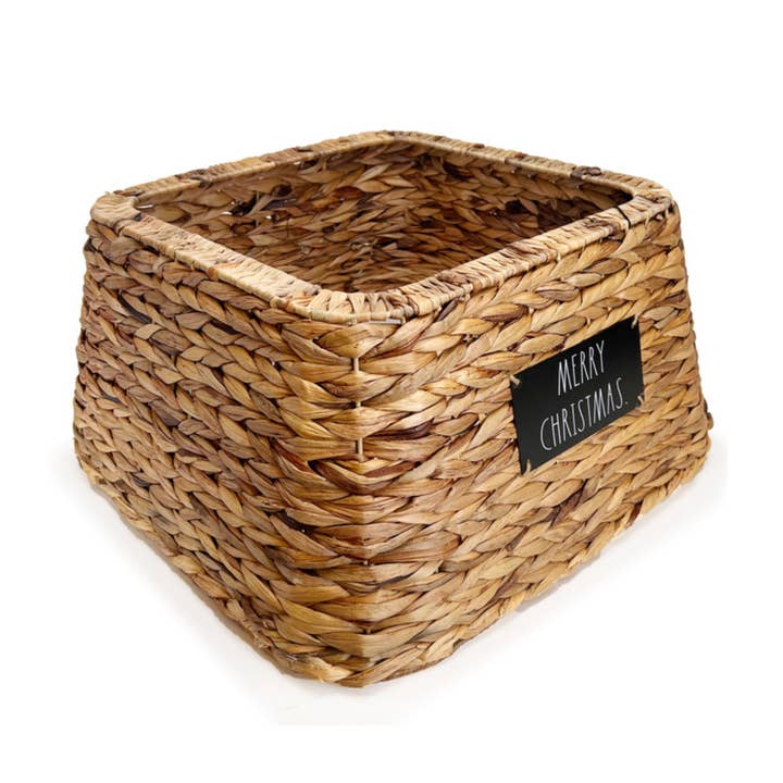 DesignStyles Home – wholesale Julgransmatta – Rae Dunn Fyrkantig Vävd Julgranskrage3