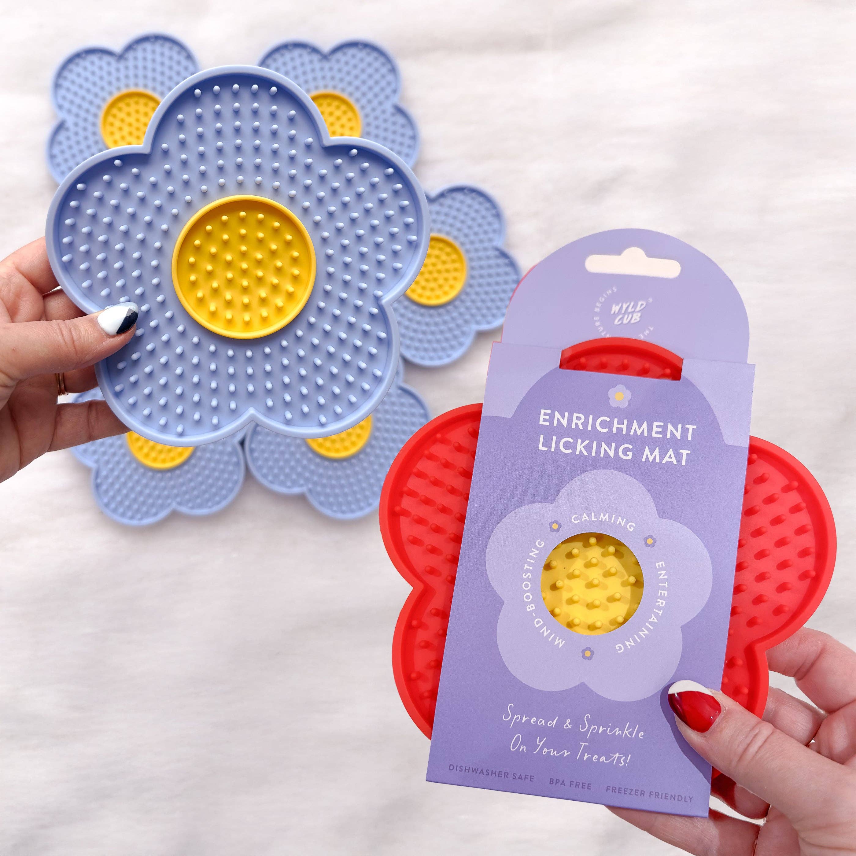 WYLD CUB – wholesale Pet food mat – Dog – Wyldflower Enrichment Mat7