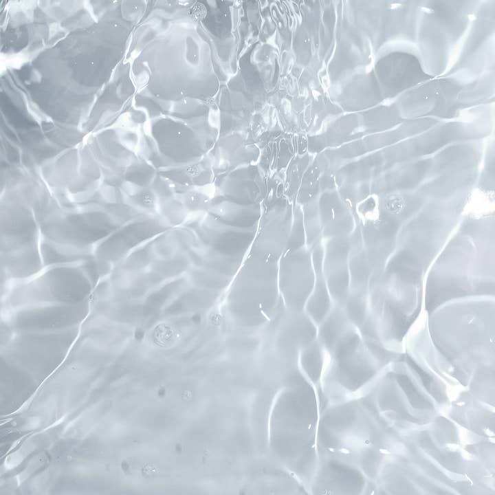 VIAI Beauty - Wholesale Perfume/Eau de Toilette - Flaura Eau De Parfum Sample Vial4