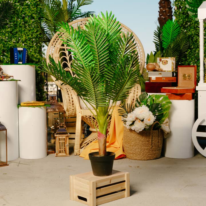 Portofino International Trading, USA - Wholesale Artificial Plant - Artificial Potted Areca Palm Tree2