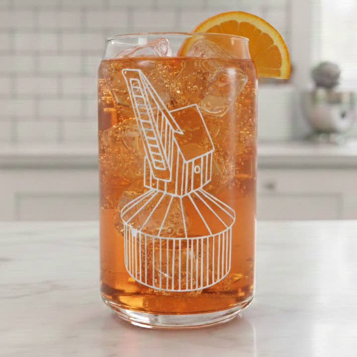 Tin can with print "Old Crane" for wholesale by cool people club