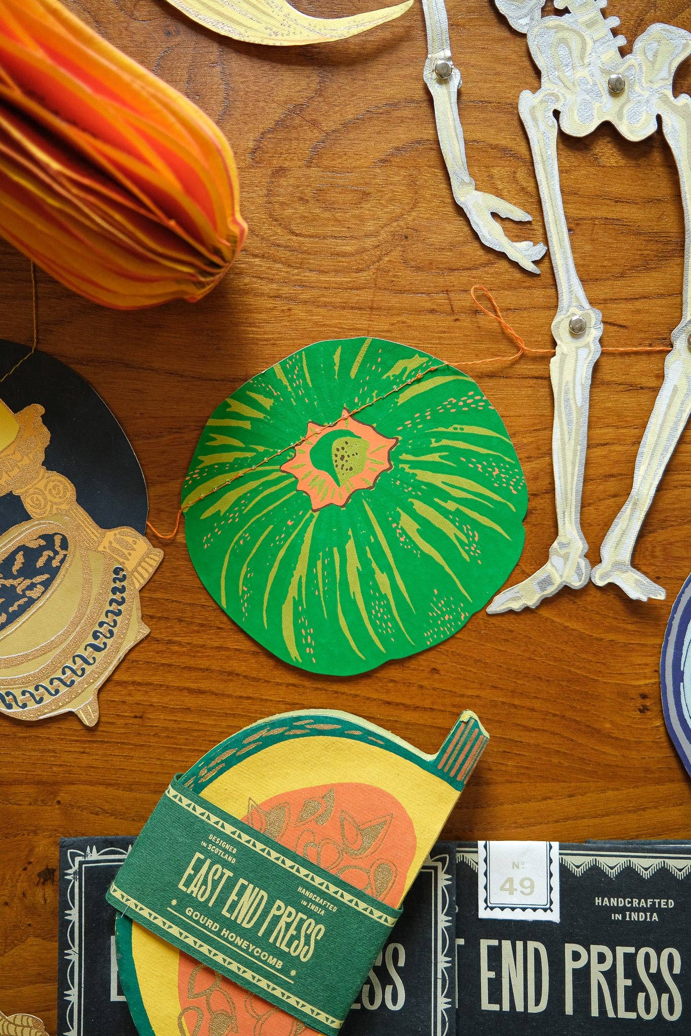 East End Press – wholesale Bunting/garland – Pumpkin Sewn Garland2