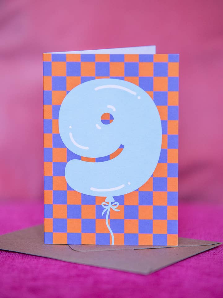 Biglietto di auguri per il 9° compleanno dei bambini | Biglietto di auguri colorato formato A6 per la vendita all'ingrosso da parte di Nina Bombina