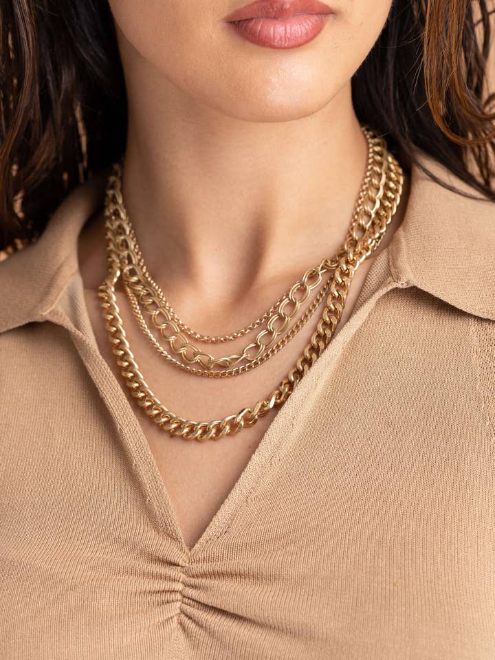 Collier à chaînes superposées Brooklyn pour la vente par SAACHI