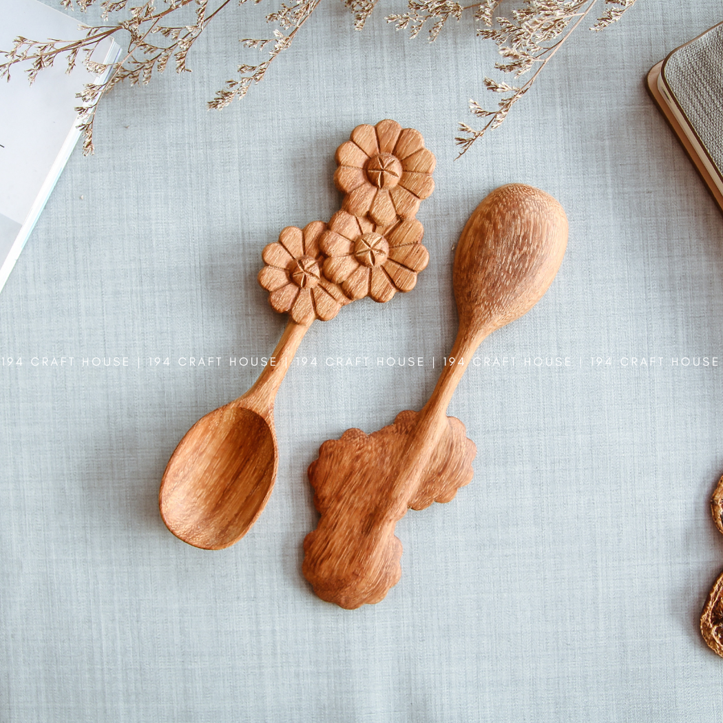 194 Craft House - Wholesale Kitchen Spoon - Hand Carved Three Flowers-Shape Handle Wooden Spoon3